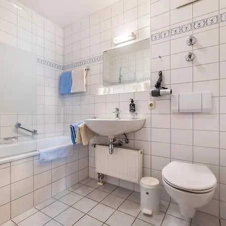 Bruennstein - Nr 61 Pool, Sauna Lägenhet *